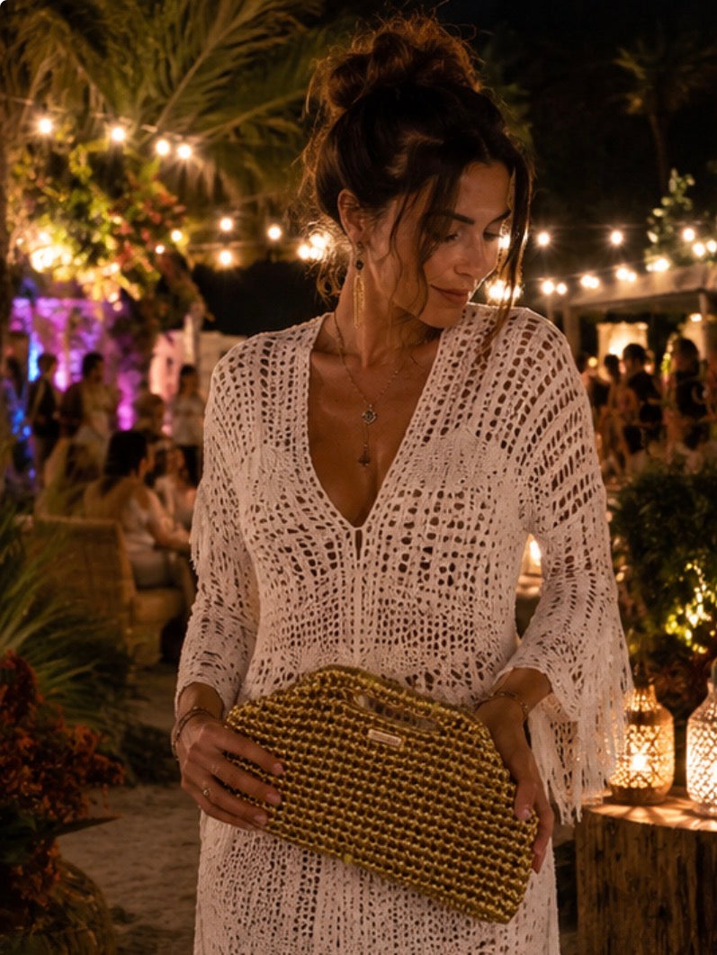 Bolso Clutch Dorado Artesanal de Trapillo – Estilo Boho Chic | Hecho a Mano