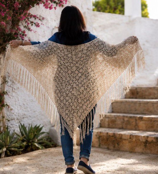Chal Boho Blanco con Borde Dorado Artesanal | Estilo Hippie Chic