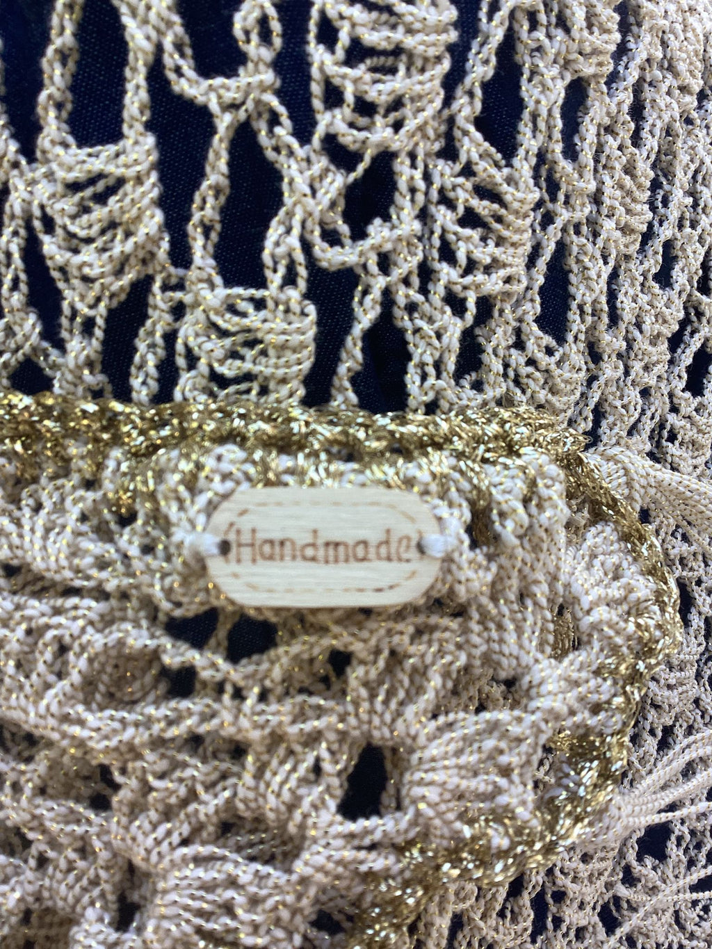 Chal Boho Blanco con Borde Dorado Artesanal | Estilo Hippie Chic