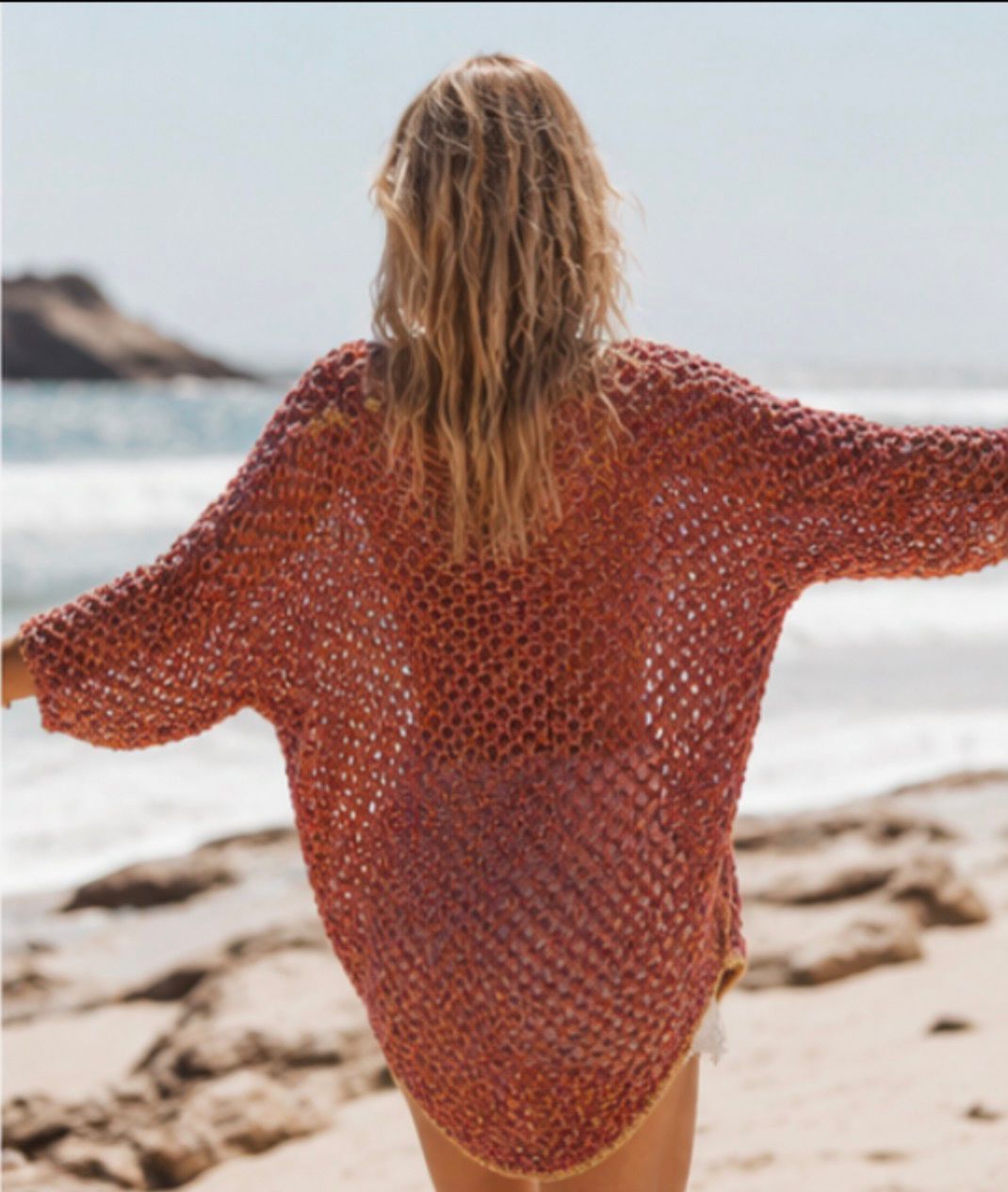 Kimono Boho Crochet Multicolor con Borde Dorado | Estilo Hippie Chic Playa