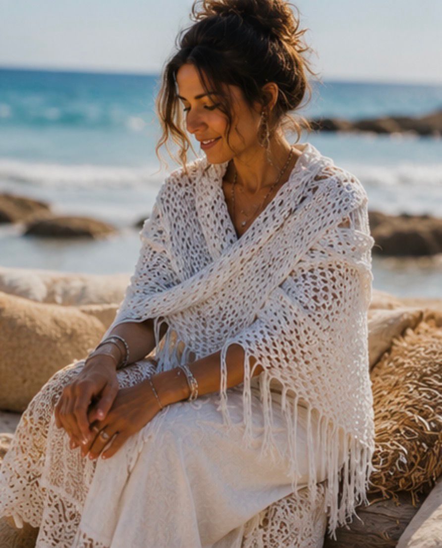 Chal Bohemio Blanco con Flecos – Estilo Ibicenco Handmade